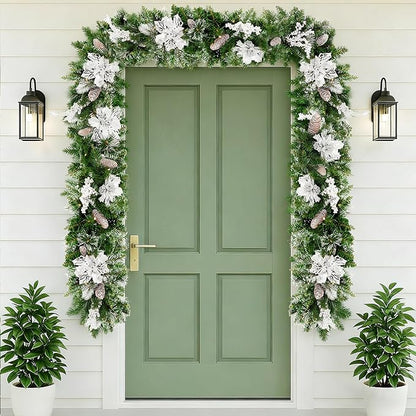 Guirnalda de Navidad preiluminada de 9 pies con exuberantes puntas de rama Christmas/flores plateadas/conos de pino y luces multicolores, guirnalda de Navidad para chimenea, escaleras, decoración de