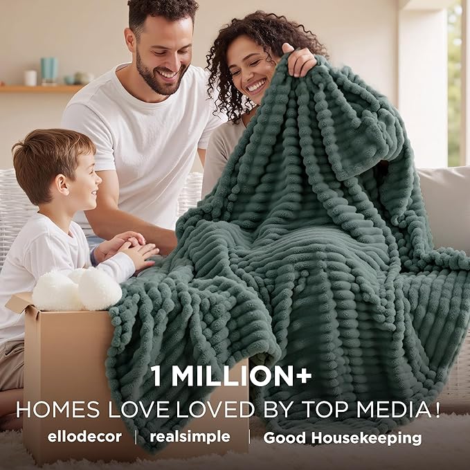 Bedsure GentleSoft Mallard Green California King Size Blanket for - Cozy Soft Blankets for Women, Cute Small Fleece Throws for Girls, Birthday Gifts for Women, 102x96 Inches