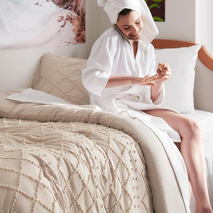 Bedsure Twin Comforter Set - Warm Tan Comforter, Boho Tufted Shabby Chic Bedding for Kids, 2 Pieces Vintage Farmhouse Bed Set for All Seasons, Fluffy Soft Bedding with 1 Pillow Sham