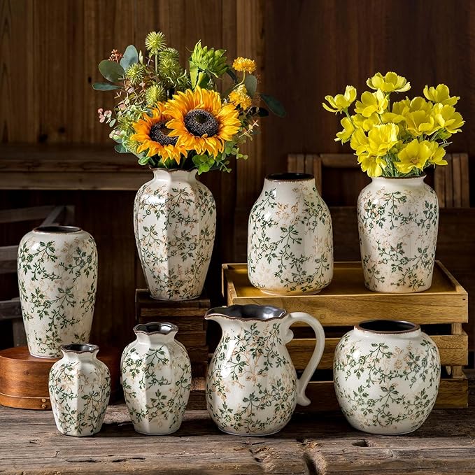 Vintage Green and Beige Round Pastoral Vase, Round Ceramic Floral Vases, Retro Ice Cracked Chinoiserie Vase for Home Decor, Living Room, Bookshelf, Office, Rustic Table Centerpiece 6.7 Inch