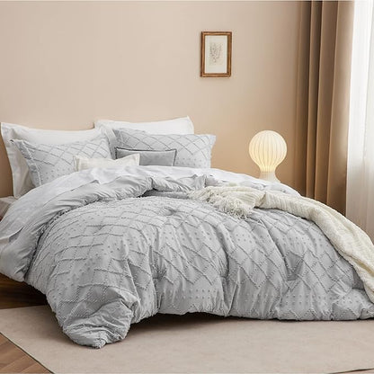 Bedsure California King Comforter Set - Light Grey Comforter, Boho Tufted Shabby Chic Bedding for Kids, 3 Pieces Vintage Farmhouse Bed Set for All Seasons, Fluffy Soft Bedding with 2 Pillow Shams
