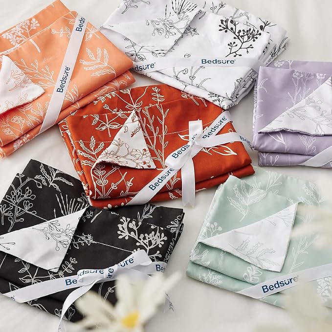 Bedsure Oversized Queen Comforter Set - Sage Green Bed Set, 3 Pieces Cute Floral Bedding, 1 Soft Reversible Botanical Flowers Comforter and 2 Pillow Shams