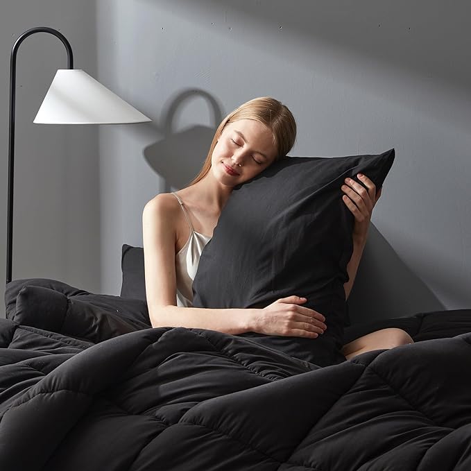 DOWNCOOL Full Size Comforter Sets -All Season Bedding Comforters with 2 Pillow Cases -3 Pieces Bed Set Down Alternative Comforter -Black Bedding Sets (82"x86")