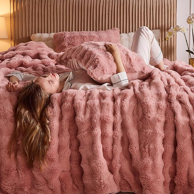 Lotus Karen Faux Fur Queen Comforter Set – Pink Fluffy Comforter Queen Size, Big Bubble Faux Rabbit Fur Bedding Comforter Sets, Winter Warm Cozy Fuzzy Bed Set 3 Pieces, 1 Comforter and 2 Pillowcases
