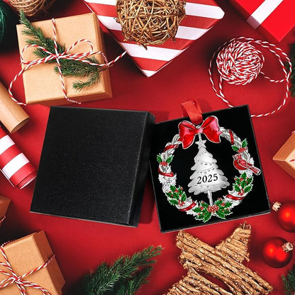 Christmas Ornament 2025 for Christmas Tree Decorations，Dated 2025 Christmas Wreath Ornament with Rotatable Tree for Holiday Decorative Keepsake Gift(Metal,1 Pack)