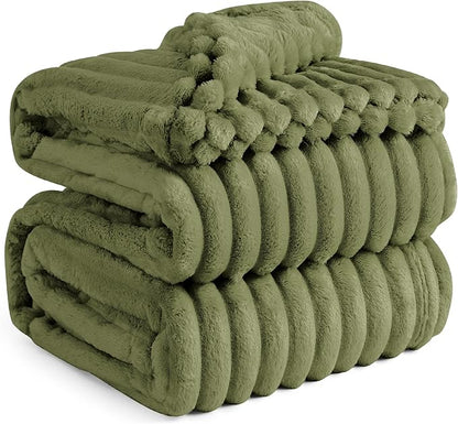 Bedsure GentleSoft Cypress Fleece King Blanket for - Cozy Soft Blankets for Women, Cute Small Throws for Girls, 108x90 Inches