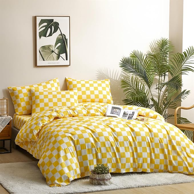 CLOTHKNOW Yellow White Plaid Comforter Set California King Grid Bedding Comforter Sets Checker Comforters Soft Comforter with 2 x Pillow Cases