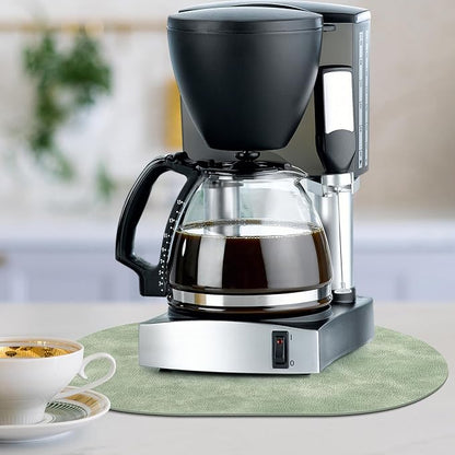 ADRIMER Placemats, Heat Resistant Oval Placemats Set of 6 Washable 12 x 17 Inch, Waterproof Table Mats, Wipeable Pu Place Mats for Kitchen, Dining Room, Green