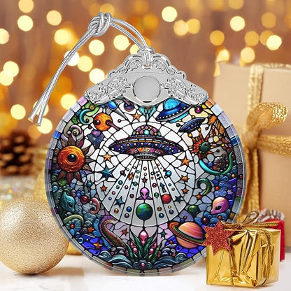 UFO Alien Stained Glass Ornament, Christmas Ornaments, Christmas Tree Decorations, UFO Alien Christmas Decor, UFO Alien Ornaments for Christmas Tree, Holiday Presents, Gift Exchange Ideas