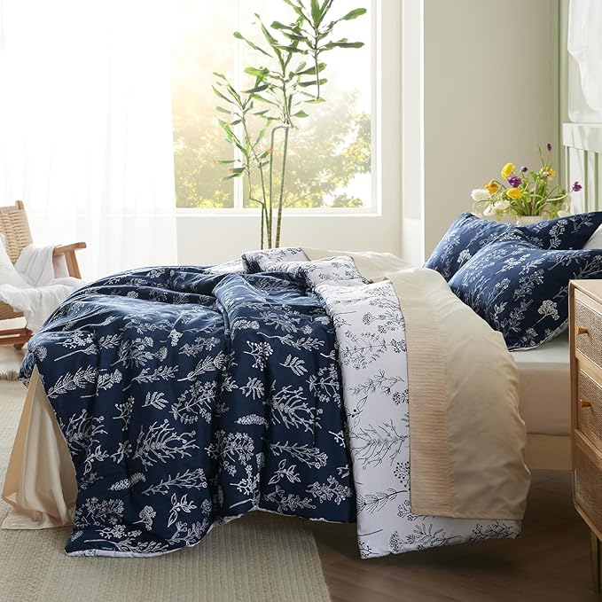 Bedsure Full Comforter Set - Navy Bed Set, 3 Pieces Cute Floral Bedding, 1 Soft Reversible Botanical Flowers Comforter and 2 Pillow Shams