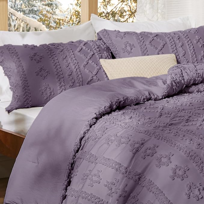 Bedsure Tufted Boho Comforter Set Queen Size - Grayish Purple Boho Bed Set, GentleSoft™ 3 Pieces Farmhouse Shabby Chic Embroidery Bedding, Gifts for Woman, Jacquard Queen Comforter for All Seasons