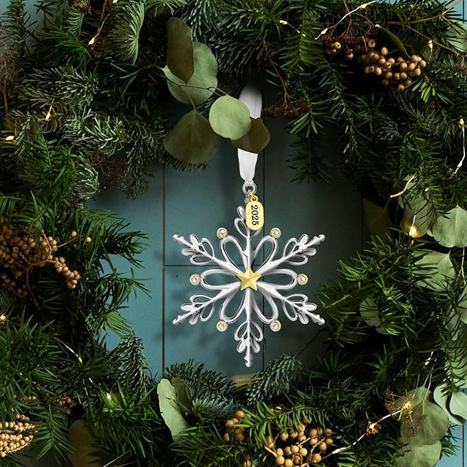 Christmas Tree Ornaments – 2025 Snowflake Hanging Pendant of Car Charm Holiday Decorative Keepsake Gift Home Decor (1 Pieces-C (2025))