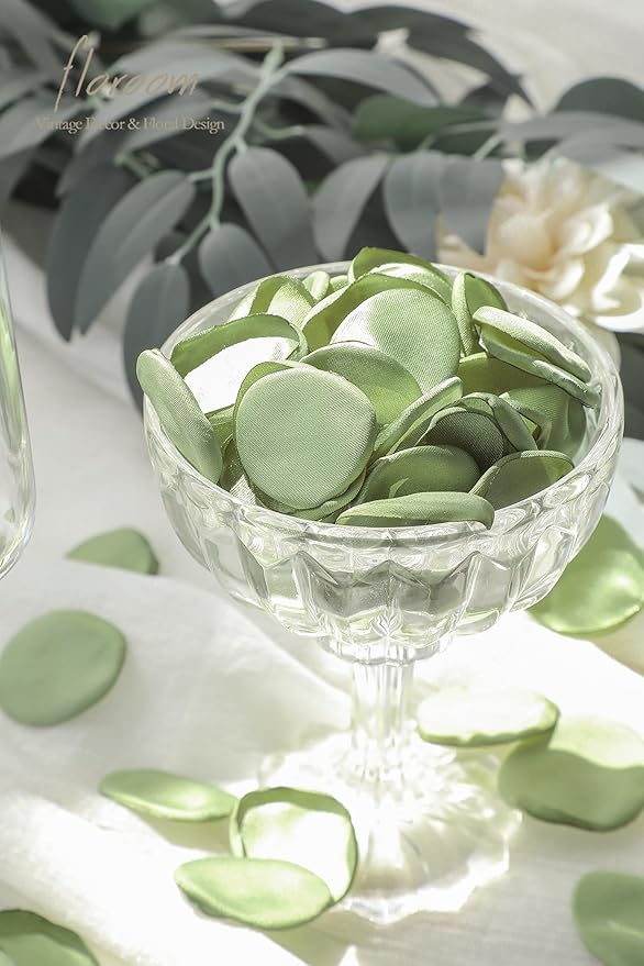 Floroom 300pcs Rose Petals Sage Green Faux Silk Flower Petals for Wedding Flower Girl Basket Aisle Scatter Dinner Table Centerpieces Party Confetti Bridal Shower Romantic Night Decoration