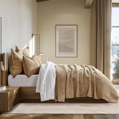 EVERGRACE Luxury Velvet Quilt Set King Size 3 Piece, Soft Cross-Stitch Velvet Comforter Set with Pillow Shams, Lightweight Coverlet Bedspread Bedding Set for All Seasons, Camel