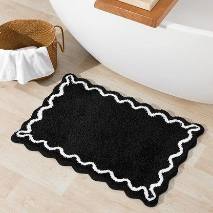 ORTIGIA Black Bath Mat with White Scallop Non Slip, Quick Dry Bath Rug Absorbent Soft Plush Microfiber Bathmat for Bathroom Floor for Sink Bedroom, 20x32