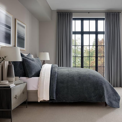 EVERGRACE Velvet Quilt Set King Size, Luxurious Soft Quilted Bedding Sets, Lightweight Velvet Comforter for All Season, Striped Channel Bedspread Coverlet with 2 Shams, Midnight Blue