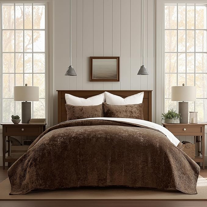 EVERGRACE Velvet Quilt Set Queen Size, Luxurious Soft Quilted Bedding Sets, Lightweight Velvet Comforter for All Season, Striped Channel Bedspread Coverlet with 2 Shams, Red Rust Brown