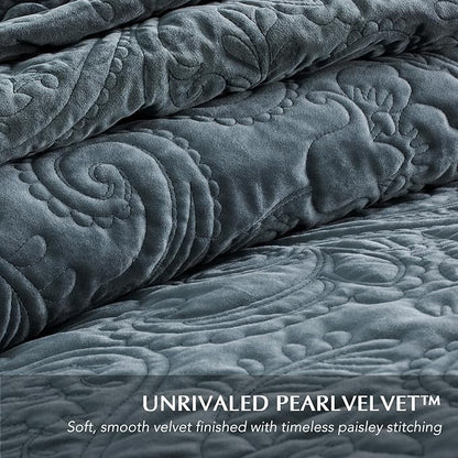 EVERGRACE Luxury Pearl Velvet Quilt Set King Size 3 Pieces, Soft Paisley-Stitch Velvet Comforter Set with Pillow Shams, Lightweight Bedspread Coverlet Bedding Set, Stormy Blue