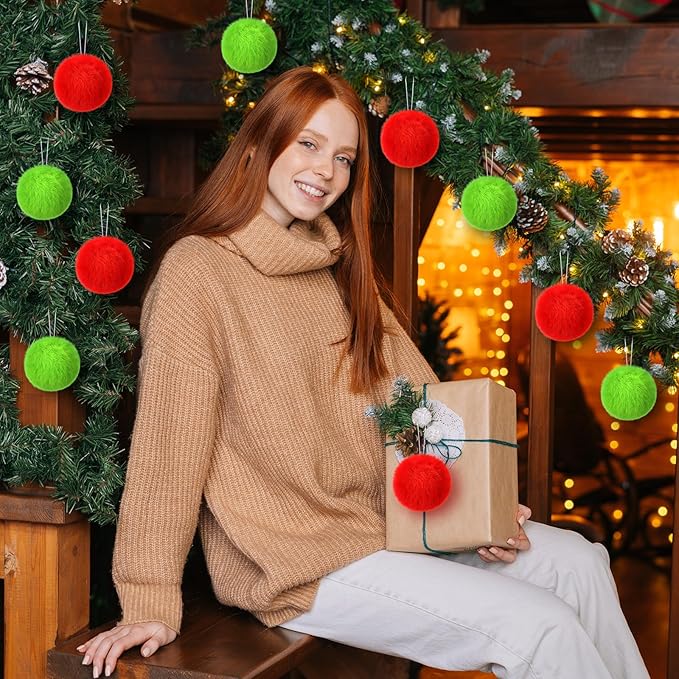 12Pcs Furry Christmas Ball Ornament for Xmas Tree Red Green Soft Faux Fur Pom Pom Ball Ornaments Green Christmas Tree Hanging Decorations for Winter Party Home Decor Costume Supplies