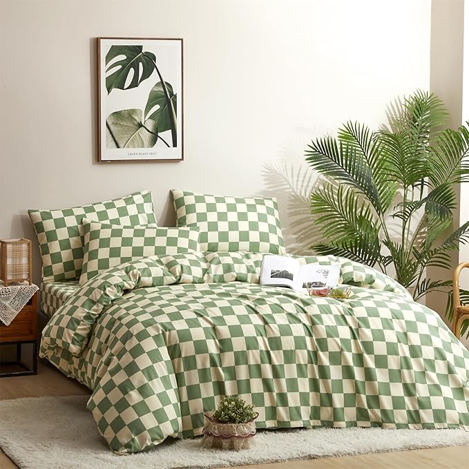 CLOTHKNOW Green White Plaid Queen Size Comforter Sets Grid Bedding Comforter Sets Checkerboard Comforter Checker Queen Comforter with 2 x Pillowcases