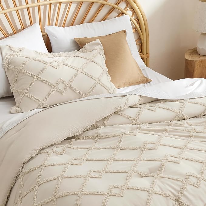 Bedsure Boho Comforter Set Queen - Beige Tufted Queen Size Comforter, 3 Pieces Farmhouse Shabby Chic Embroidery Bed Set, Soft Fluffy Geometric Pattern Bedding for All Seasons