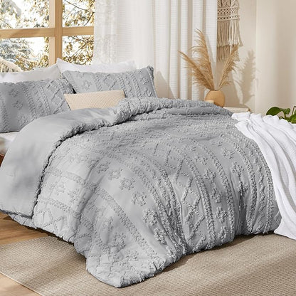 Bedsure Tufted Boho Comforter Set Queen Size - Light Grey Boho Bed Set, GentleSoft™ 3 Pieces Farmhouse Shabby Chic Embroidery Bedding, Gifts for Woman, Soft Jacquard Queen Comforter for All Seasons