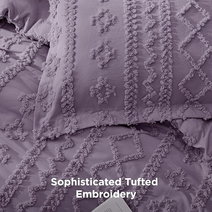 Bedsure Tufted Boho Comforter Set Queen Size - Grayish Purple Boho Bed Set, GentleSoft™ 3 Pieces Farmhouse Shabby Chic Embroidery Bedding, Gifts for Woman, Jacquard Queen Comforter for All Seasons