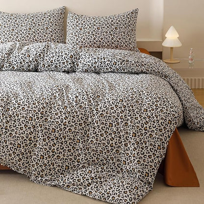CLOTHKNOW Black Cheetah Print Queen Size Comforter Sets 3Pcs Animal Leopard Bedding Comforter Sets Soft Black Brown Bedding Sets with 2 x Pillowcases Queen Size