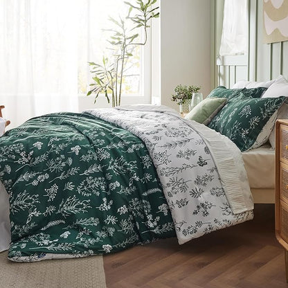 Bedsure King Comforter Set - Emerald Bed Set, 3 Pieces Cute Floral Bedding, 1 Soft Reversible Botanical Flowers Comforter and 2 Pillow Shams
