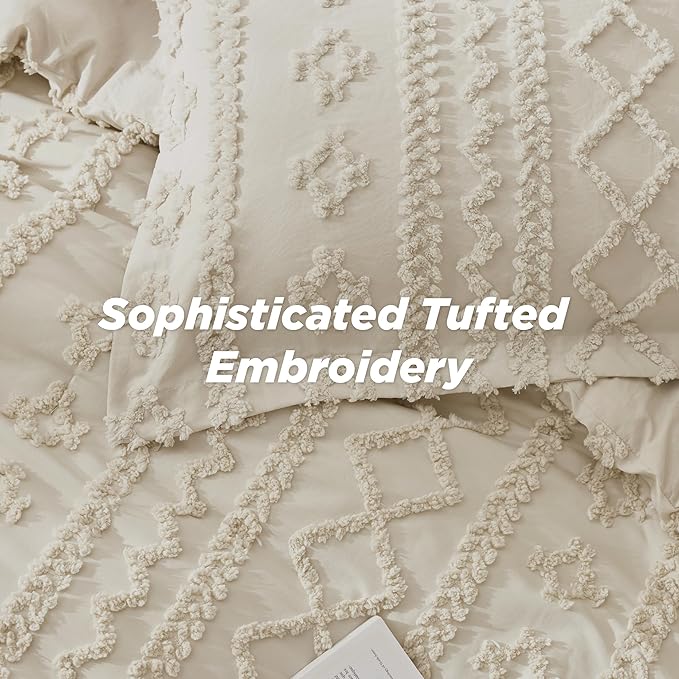 Bedsure Tufted Boho Comforter Set King Size - Beige Boho Bed Set, GentleSoft™ 3 Pieces Farmhouse Shabby Chic Embroidery Bedding, Gifts for Woman, Soft Jacquard King Comforter for All Seasons