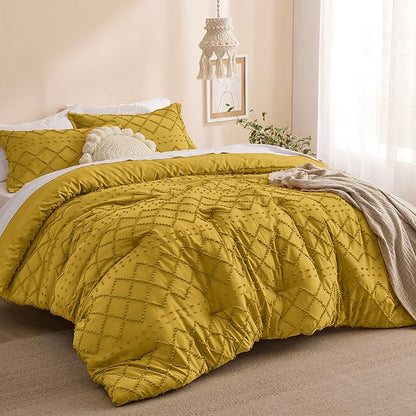 Bedsure Queen Comforter Set - Mustard Yellow Comforter, Boho Tufted Shabby Chic Bedding for Kids, 3 Pieces Vintage Farmhouse Bed Set for All Seasons, Fluffy Soft Bedding with 2 Pillow Shams