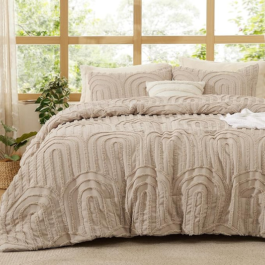 Bedsure Boho Tufted Queen Comforter Set - Khaki Boho Bedding Comforter Sets, 3 Pieces Farmhouse Shabby Chic Embroidery Bed Set, Soft Fluffy Cozy Arch Pattern Comforter for All Seasons