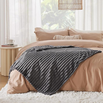 Bedsure Grey Fleece Throw Blanket for - Super Soft Cozy Blankets for Women, Cute Small Throws for Girls, 50x60 Inches