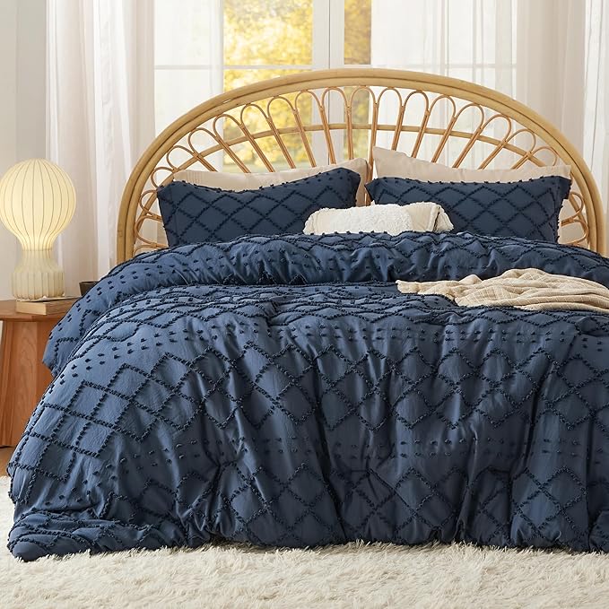Bedsure Oversized Queen Comforter Set - Navy Blue Comforter, Boho Tufted Shabby Chic Bedding, 3 Pieces Vintage Farmhouse Bed Set for All Seasons, Fluffy Soft Bedding with 2 Pillow Shams