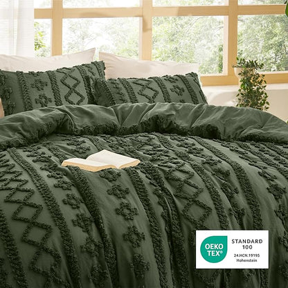 Bedsure Tufted Boho Comforter Set Oversized Queen - Olive Green Boho Bed Set, GentleSoft™ 3 Pieces Farmhouse Shabby Chic Embroidery Bedding, Gifts for Woman, Soft Jacquard Comforter for All Seasons