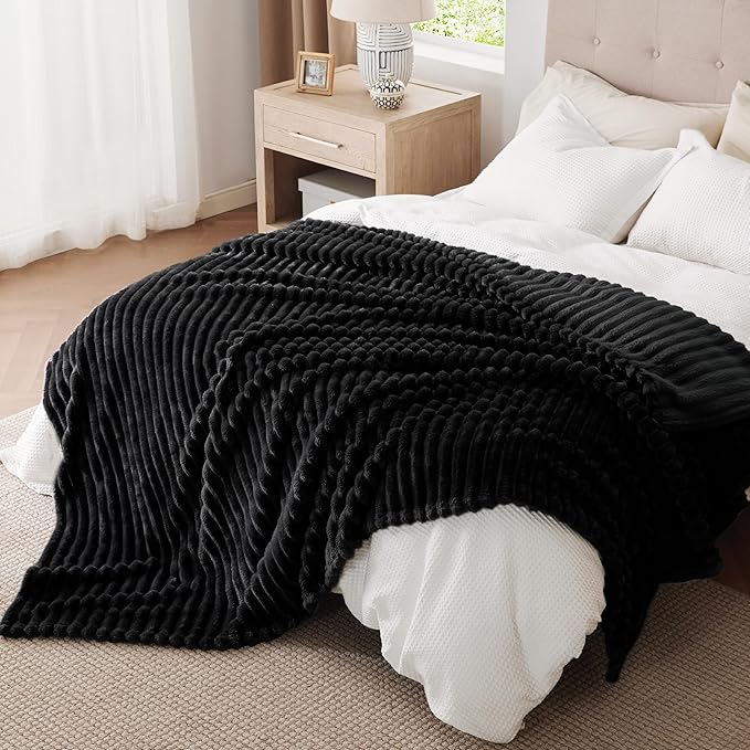 Bedsure GentleSoft Black Blanket Full Size for Bed - Cozy Soft Blankets for Women, Cute Large Fleece Throws for Girls, 84x90 Inches