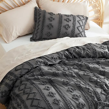 Bedsure Tufted Boho Comforter Set Full Size - Dark Grey Boho Bed Set, GentleSoft™ 3 Pieces Farmhouse Shabby Chic Embroidery Bedding, Gifts for Woman, Soft Jacquard Full Comforter for All Seasons