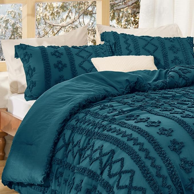 Bedsure Tufted Boho Comforter Set King Size - Teal Boho Bed Set, GentleSoft 3 Pieces Farmhouse Shabby Chic Embroidery Bedding, Gifts for Woman, Soft Jacquard King Comforter for All Seasons