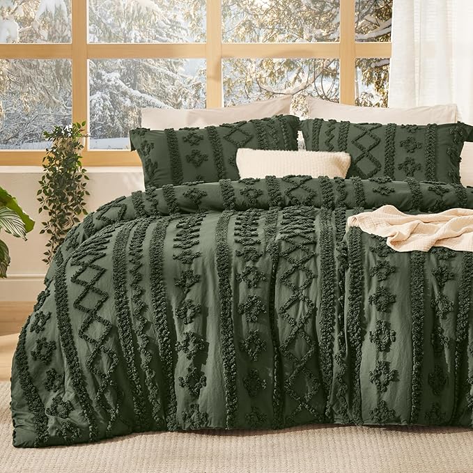 Bedsure Tufted Boho Comforter Set California King - Olive Green Boho Bed Set, GentleSoft™ 3 Pieces Farmhouse Shabby Chic Embroidery Bedding, Gifts for Woman, Soft Jacquard Comforter for All Seasons