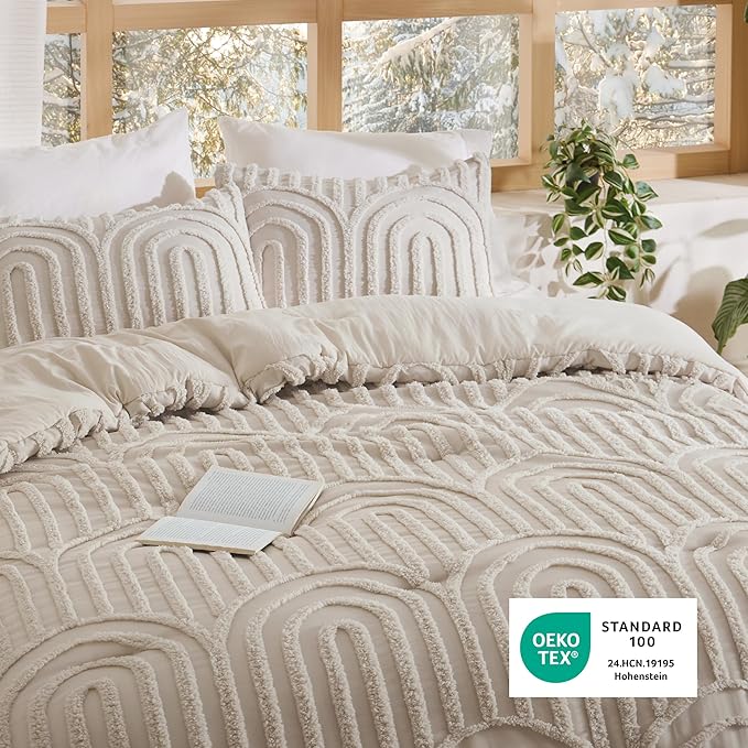 Bedsure Boho Tufted King Comforter Set - Beige Boho Bedding Comforter Sets, 3 Pieces Farmhouse Shabby Chic Embroidery Bed Set, Soft Fluffy Cozy Arch Pattern Comforter for All Seasons