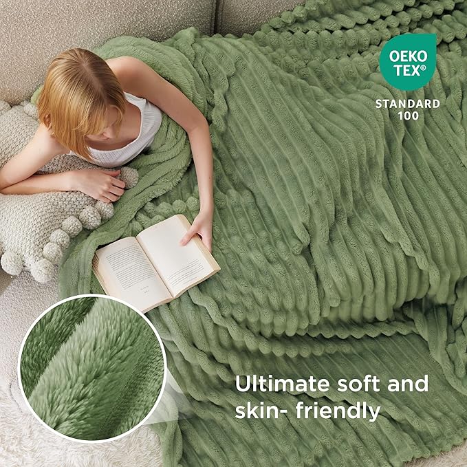 Bedsure GentleSoft Reseda Fleece King Blanket for - Cozy Soft Blankets for Women, Cute Small Throws for Girls, 108x90 Inches