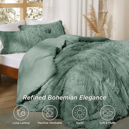 Bedsure Tufted Boho Comforter Set Full Size - Green Boho Bed Set, GentleSoft™ 3 Pieces Farmhouse Shabby Chic Embroidery Bedding, Gifts for Woman, Soft Jacquard Full Comforter for All Seasons
