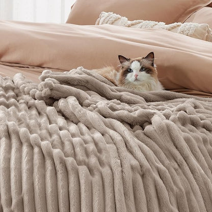 Bedsure GentleSoft Mocha Meringue California King Size Blanket for - Cozy Soft Blankets for Women, Cute Small Fleece Throws for Girls, Birthday Gifts for Women, 102x96 Inches