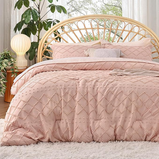 Bedsure Queen Comforter Set - Coral Pink Comforter, Boho Tufted Shabby Chic Bedding for Kids, 3 Pieces Vintage Farmhouse Bed Set for All Seasons, Fluffy Soft Bedding with 2 Pillow Shams