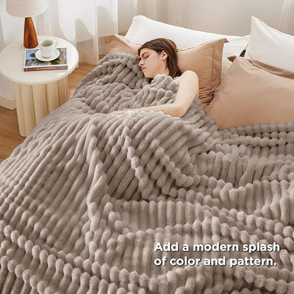 Bedsure GentleSoft Mocha Meringue California King Size Blanket for - Cozy Soft Blankets for Women, Cute Small Fleece Throws for Girls, Birthday Gifts for Women, 102x96 Inches