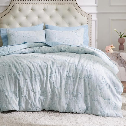 Bedsure Full Comforter Set, Dusty Blue Boho Tufted Bed Set, 3D Puffy Jacquard Bedding Full Size, 3 Pieces, 1 Farmhouse Shabby Chic Embroidery Comforter with Bow Pattern & 2 Pillow Cases