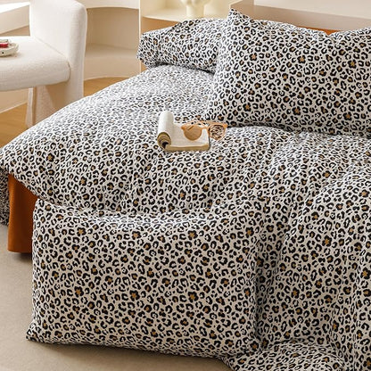 CLOTHKNOW Black Cheetah Print King Size Comforter Set 3Pcs Animal Leopard Bedding Comforter Sets Soft Black Brown Bedding Sets with 2 x Pillowcases King Size