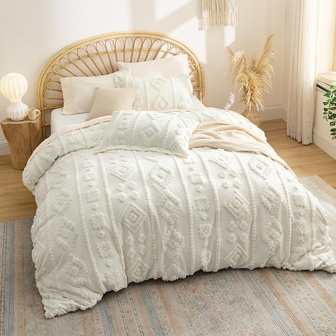 Bedsure King Size Comforter Set - White Tufted Boho Bed Set, Farmhouse Shabby Chic Embroidery Bedding for All Seasons, 3 Pieces, 1 Soft Jacquard King Comforter and 2 Pillow Shams