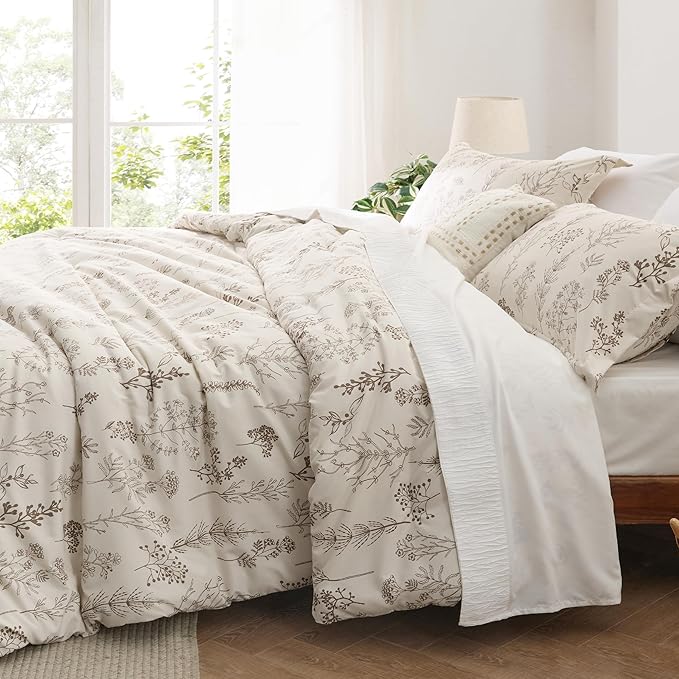 Bedsure Twin/Twin XL Comforter Set - Beige Bed Set, 2 Pieces Cute Floral Bedding, 1 Soft Botanical Flowers Comforter and 1 Pillow Shams