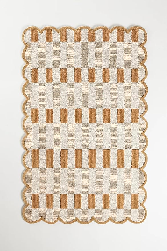 Hand-Tufted Wool Area Rug with Scalloped Edges, Neutral Beige Plaid Pattern, Cozy Soft Accent Rug for Living Room, Bedroom, and Nursery, Handmade Decorative Carpet, 4x7 Ft